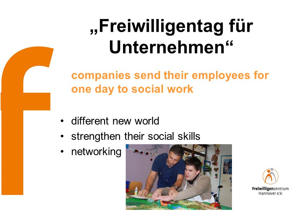 Freiwilligentag für Unternehmen companies send their employees for one day to social work different new world strengthen their social skills networking